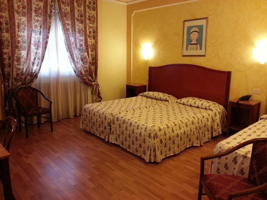 Hotel Minerva Palace Montecatini Terme Extérieur photo