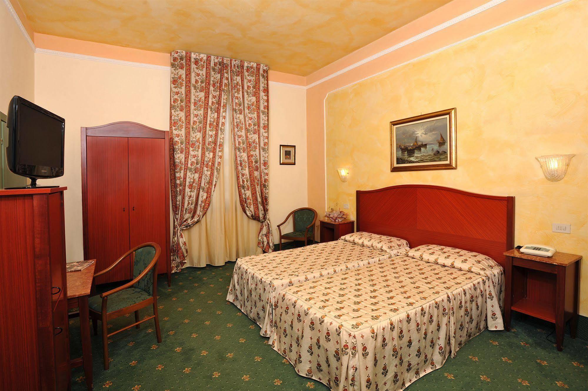 Hotel Minerva Palace Montecatini Terme Extérieur photo